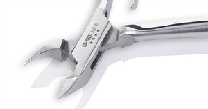 Coupe-ongles en acier inoxydable Nghia CB-102C pour kit de manucure - Product Image 2