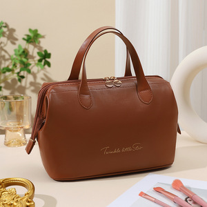 Nuovo Modello 2026 Borsa da Viaggio per Cosmetici e Articoli da Bagno, Astuccio per Trucchi da Donna, Grande Capacità, Portatile, in PU con Fiocco, Cerniera e Manico Morbido, Tendenza Moda - Product Image 2