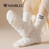 Chaussettes de sport OEM en gros, légères, avec logo et motif 3D, tricotées sur mesure, chaudes pour l'extérieur, pour femmes, modèle standard