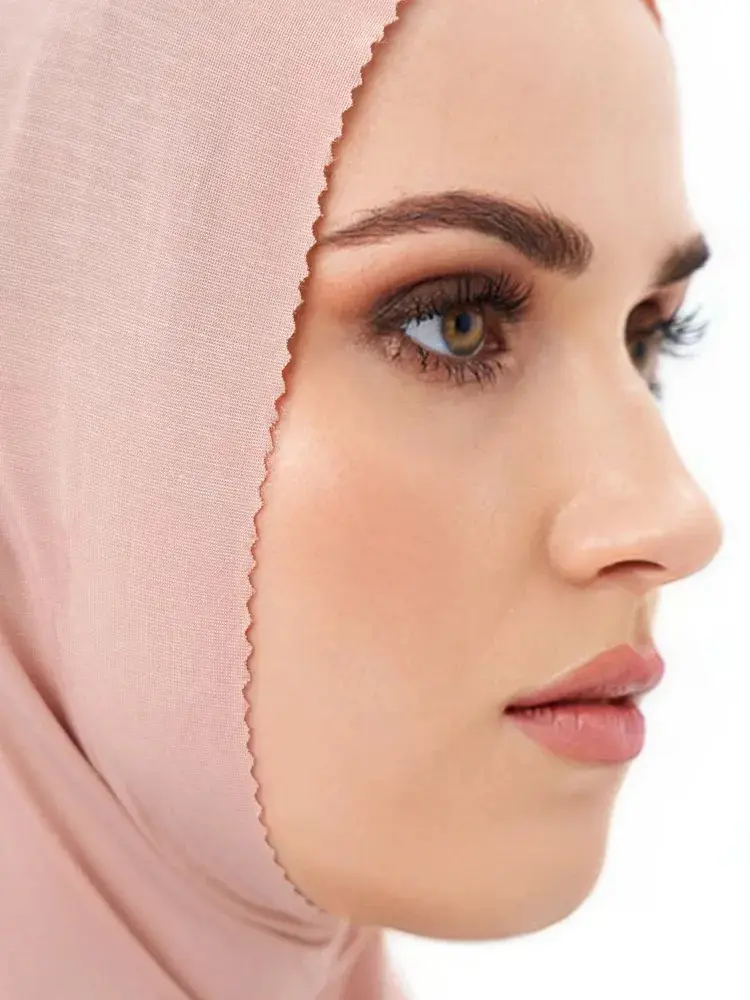 Hijabs de chiffon poli para mulheres muçulmanas, anti-rugas de cor pura, usados o ano todo