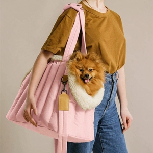 Siège auto portable pour chien, sac de voyage double usage avec harnais et ceinture de sécurité, siège <span class=keywords><strong>rehausseur</strong></span> souple et sécurisé pour animaux de compagnie - Product Image 1