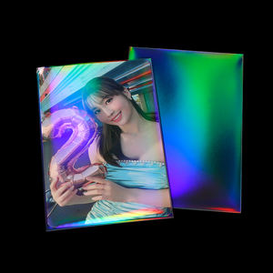 Nuevo Lanzamiento HOLOGRAPHIC DEFENDER Fundas para Tarjetas Fotográficas KPOP con Efectos de Arcoíris de Doble Cara, 58x89mm, Material PP, Sellado Térmico - Product Image 4