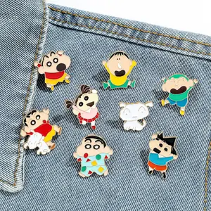 Zubehör lustiger Cartoon-Crayon Shin Chan-Pins Anime Hut Kleidung Schmuck individuelle Metallnadel Kindergeschenk Emaille-Brosche Großhandel