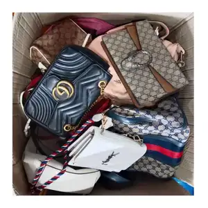 حقائب أصلية مستعملة بعلامات تجارية مُختارة للبيع بالجملة للنساء حقيبة كتف وحقيبة حمل صغيرة بعلامة تجارية