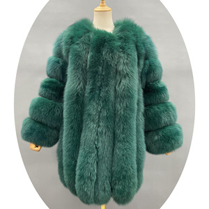 Женское пальто из натурального меха лисы - Product Image 4