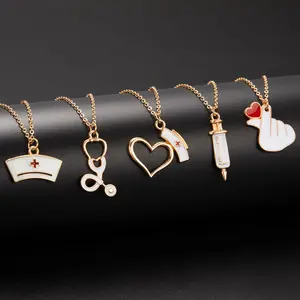 Fabricante de estetoscopio esmaltado, <span class=keywords><strong>jeringa</strong></span> inyectora, gorro de enfermera, colgantes de corazón, collares, collar de lactancia médica - Product Image 1