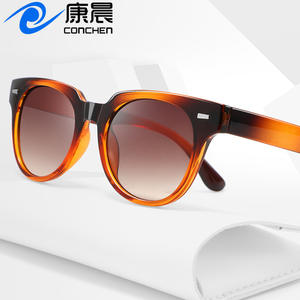 แว่นกันแดดสไตล์ยุโรปอเมริกันทรงรีลายกระดองเต่า ป้องกันรังสียูวี 400 สำหรับทุกเพศ เหมาะสำหรับการเดินทาง วัสดุทำจากพีซี - Product Image 3