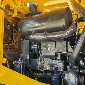 Chargeuse sur pneus Komatsu WA320 d'occasion, chargeuse frontale, équipement de construction lourd - Product Image 6