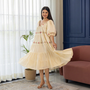 Robe midi élégante beige brodée, col en V, manches bouffantes, style bohème, imprimé floral, coupe ample, tenue décontractée d'été - Product Image 1
