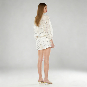 Camicetta Elegante da <span class=keywords><strong>Donna</strong></span> Color Crema a Pois con Scollo a V, Maniche Lunghe a Palloncino, in Viscosa, con Laccetti in Vita, Top Casual Chic alla Moda - Product Image 2