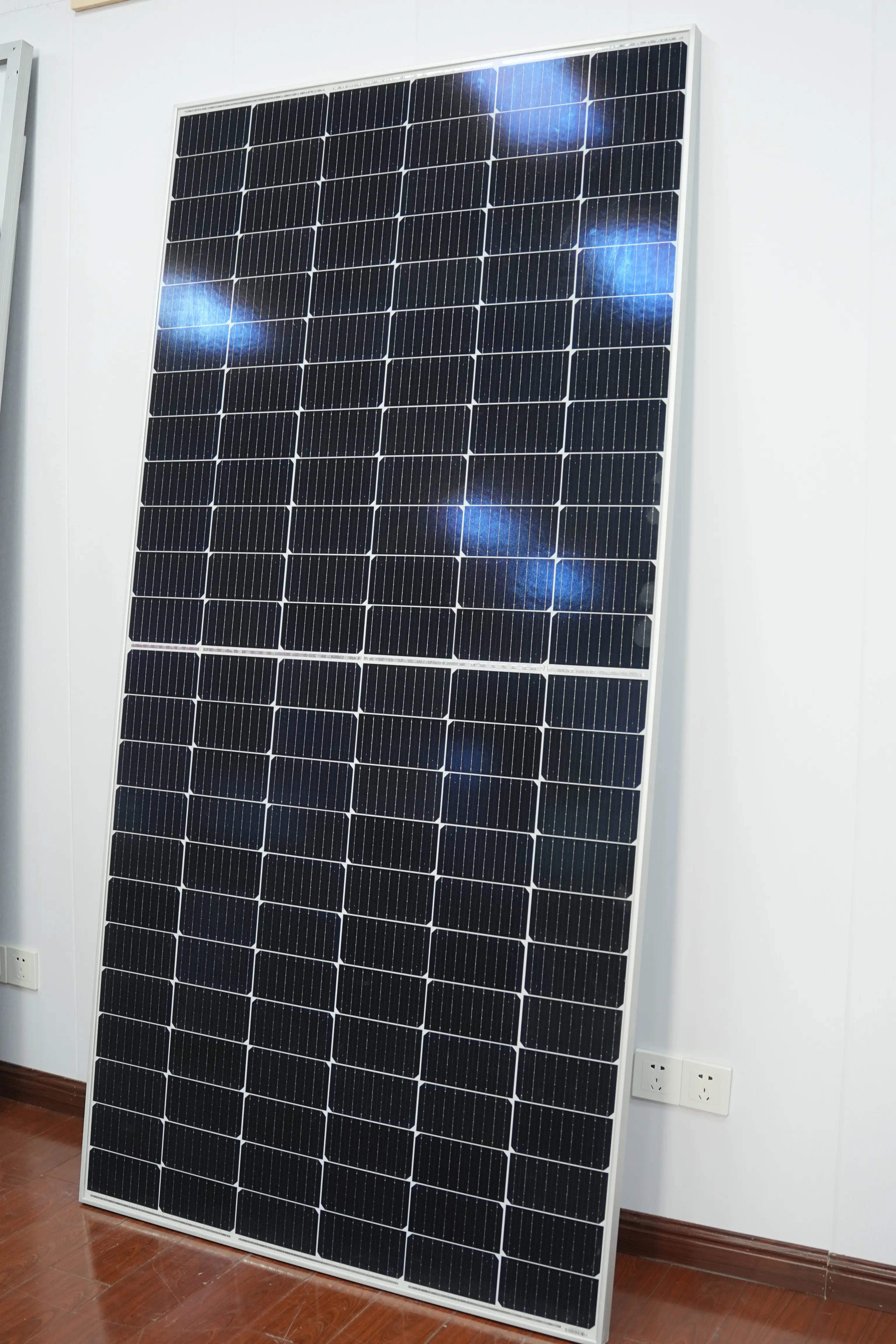 Best Solar Panels In The World M1 350-385W Monocrystalline Silicon Solar Panels Home Using