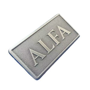 Logotipo de aleación de zinc y metal <span class=keywords><strong>vintage</strong></span> personalizado de fábrica para equipo de máquina con tornillos - Product Image 1