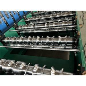 पूर्ण स्वचालित धातु ट्रेपेज़ोइड 5 रिब छत टाइल बनाने मशीन इंजन पीएलसी नियंत्रित उच्च दक्षता छत पैनल रोल बनाने - Product Image 4