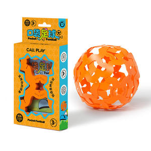 Juguete de Fútbol de Bolsillo Call Play, Color Naranja, para Niños de 3+ Años, Portátil para Exteriores - Product Image 1