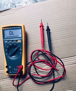 FLUKE 179 C MULTÍMETRO DIGITAL TRUE RMS NUEVO - Product Image 2