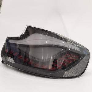 Luces traseras secuenciales con diseño de escamas de dragón rojo y cubierta gris para BMW F22 Serie 2, con DRL de barrido para actualización de modificación. - Product Image 3