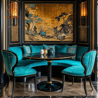 Ensemble de meubles de luxe pour café, restaurant, table ronde en marbre noir, banquette incurvée en velours vert sarcelle et ensemble de chaises assorties