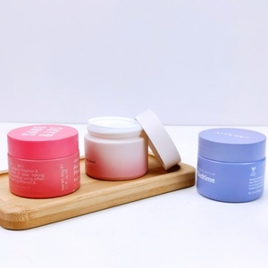 Tarros Cosméticos de Vidrio Blanco Opalino de 50g para Crema, con Impresión de Logotipo Personalizado a Precio de Fábrica - Product Image 5