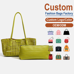 Bolso tote de paja con diseño calado y bolsa interior desmontable, bolso de hombro clásico tejido tipo cesta de playa, bolso de mano minimalista para uso diario - Product Image 1