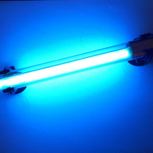<span class=keywords><strong>Lampe</strong></span> <span class=keywords><strong>UV</strong></span> <span class=keywords><strong>pour</strong></span> aquarium, <span class=keywords><strong>lampe</strong></span> <span class=keywords><strong>UV</strong></span> <span class=keywords><strong>pour</strong></span> <span class=keywords><strong>bassin</strong></span> à poissons, purification de l'eau, <span class=keywords><strong>lampe</strong></span> de plongée - Product Image 4