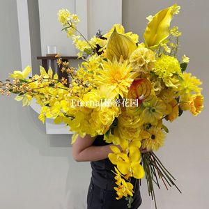 Fleurs artificielles jaunes Secret Garden en soie plastique, branche unique, pour mariage, maison, décorations de style nordique - Product Image 1