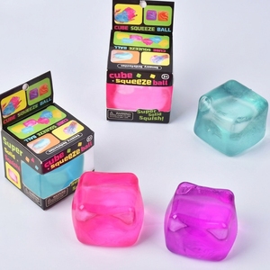 Nouveauté 2026 Tendance : Jouet sensoriel anti-stress carré pour enfants, balle à presser apaisante, jouet souple anti-anxiété 5x5cm en forme de glaçon - Product Image 4