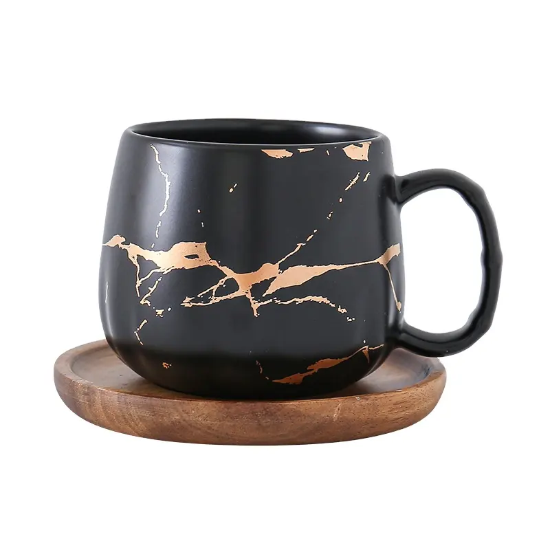 Spitze Gold Serie Mattgold Kaffeetasse Japanische Schwarz-Weißgold Muster Keramik Tasse Tasse mit Brett Tasse und Untertasse