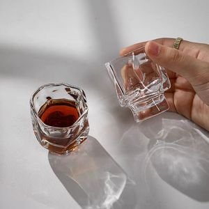 Vaso de chupito clásico de base pesada y diseño retorcido, 60 ml, de vidrio sin plomo, mini vaso para restaurante, bar, uso profesional, decoración <span class=keywords><strong>del</strong></span> hogar y fiestas - Product Image 2
