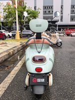 Meilleure trottinette électrique de banlieue pour adulte, vélo électrique de mobilité avec moteur 215 Hub, frein à tambour 24H et dossier arrière
