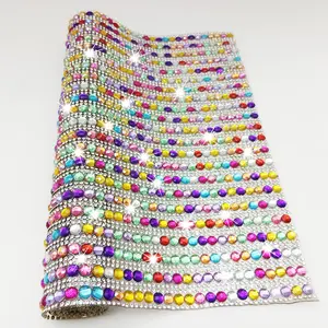 Foglio acrilico arcobaleno di lusso applique di strass di cristallo accessori per finiture hot-fix per i vestiti