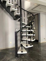 Escalier en bois massif sur mesure pour intérieur, escalier en colimaçon central pour duplex et lofts ; Nouveau modèle en bois massif