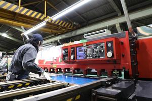 แผ่นเหล็กสแตนเลส Unchain P6 SUS 300 ซีรีส์ 304  แบบเชื่อมง่าย ผิว 2B  ความคลาดเคลื่อน 1% ผลิตในญี่ปุ่น สำหรับงานก่อสร้าง - Product Image 5