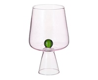Gobelet à vin en verre borosilicate rose teinté, personnalisé et unique, avec boule verte interne, en verre borosilicate haute résistance