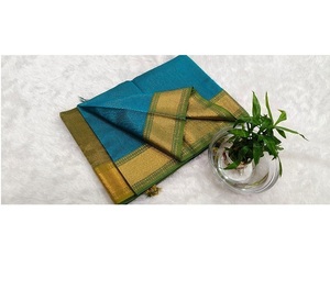 Sari de Seda Azul Pavo Real con Pequeños Cuadros Tradicionales Maheshwari, Elegante, Tejido a Mano, Diseño Étnico, para Bodas, Fiestas y Eventos - Product Image 2