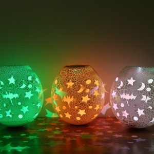เครื่องฉายแสงเลเซอร์ LED สีสันสดใสสำหรับงานปาร์ตี้คริสต์มาสแก้วทัมเบลอร์รีโมทคอนโทรลระบบสัมผัสแบบ LED ปีใหม่2024 - Product Image 5