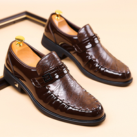 Chaussures en cuir microfibre pour hommes, nouvelle collection toutes saisons, légères, antidérapantes, tendance, style britannique, à enfiler, pour affaires