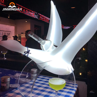 Présentoir Lumineux LED en Acrylique LiqVis pour Bouteille de Vodka en Forme de Coupelle de Champagne, Design Innovant, Glorifier pour Vodka Blanche, Grise, Bird Goose