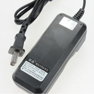 Cargador de Baterías 26650 18650 de Escritorio con Carga Rápida e Indicador LED, Material Plástico Estándar - Product Image 3