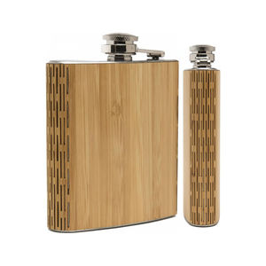 Gourde plate moderne personnalisée en bambou et acier inoxydable de 6 oz pour le voyage et le camping - Product Image 1