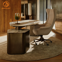 Bureau de direction moderne de luxe avec plateau en pierre ultra-fin et base/commode en métal asymétrique – Table de bureau à domicile haut de gamme
