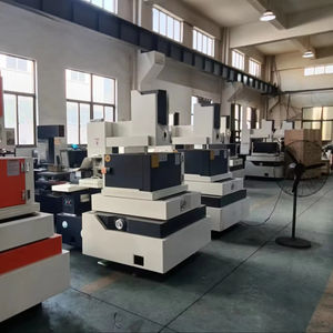 Gabinete de control de alimentación de alambre medio de corrosión automática de corte alternativo Dk7750 descarga Cnc corte de alambre EDM precios de la máquina - Product Image 2