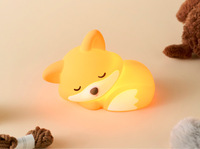 Nouvelle veilleuse en forme de petit renard, alimentée par batterie USB, rechargeable, en silicone, pour chambre à coucher, lampe d'ambiance de chevet, design créatif de dessin animé