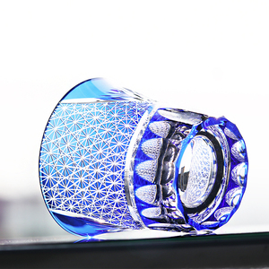 แก้ววิสกี้ทรง Edo Kiriko สีแดงน้ำเงิน ขนาด 8.5 ออนซ์ แก้วแบบมีชั้น สำหรับเครื่องดื่ม Old Fashioned บูร์บง สก็อตช์ เหมาะสำหรับบาร์ที่บ้าน หรืองานเฉลิมฉลอง - Product Image 2