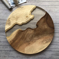 Table à manger en résine epoxy, en noyer