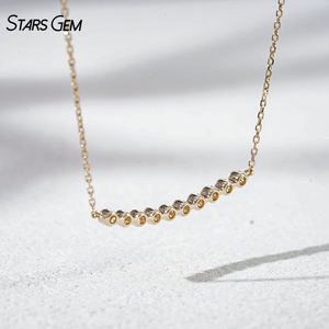 Collar con Colgante de Diamantes de Laboratorio con Corte Brillante Redondo en Oro Amarillo de 14k Starsgem - Product Image 3