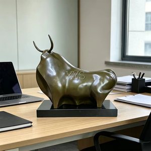 Escultura de toro estilo Botero de bronce y latón fundido a medida, de tamaño real, moderna, para jardín exterior, directamente de fábrica - Product Image 3