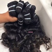 Lots de Cheveux Naturels Vierges Bruts Vietnamiens, Cambodgiens, Birmans, Italiens Bouclés, Alignés dans le Sens de la Cuticule, Ondulés Profonds, Cheveux Indiens