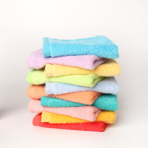 Serviette <span class=keywords><strong>de</strong></span> <span class=keywords><strong>toilette</strong></span> en fibre <span class=keywords><strong>de</strong></span> bambou souple <span class=keywords><strong>de</strong></span> <span class=keywords><strong>petite</strong></span> <span class=keywords><strong>taille</strong></span> avec logo personnalisé, technique tissée antibactérienne et absorbante, débarbouillettes <span class=keywords><strong>de</strong></span> bain en gros - Product Image 5