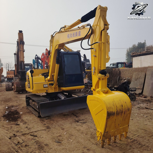 Excavatrice sur chenilles Komatsu 70 d'occasion, marque japonaise d'origine, 7 tonnes, mini-excavatrice compacte. - Product Image 5