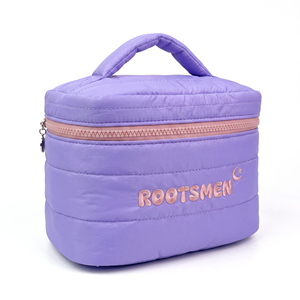 Bolsa de Maquillaje de Viaje Suave de Primera Calidad, Resistente al Agua, de PVC, Colgante, Gran Capacidad, Cierre de Cremallera Acolchado, Logotipo Personalizado, Color Morado - Product Image 4